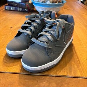 Heelys kids boys propel 2.0. Wheels sneakers skate shoes gray/orange 6 youth